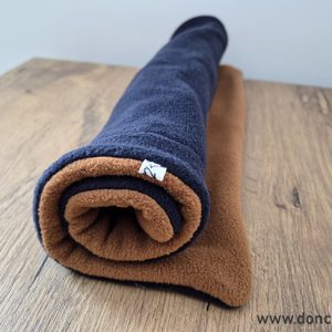 Podloga modro rjava